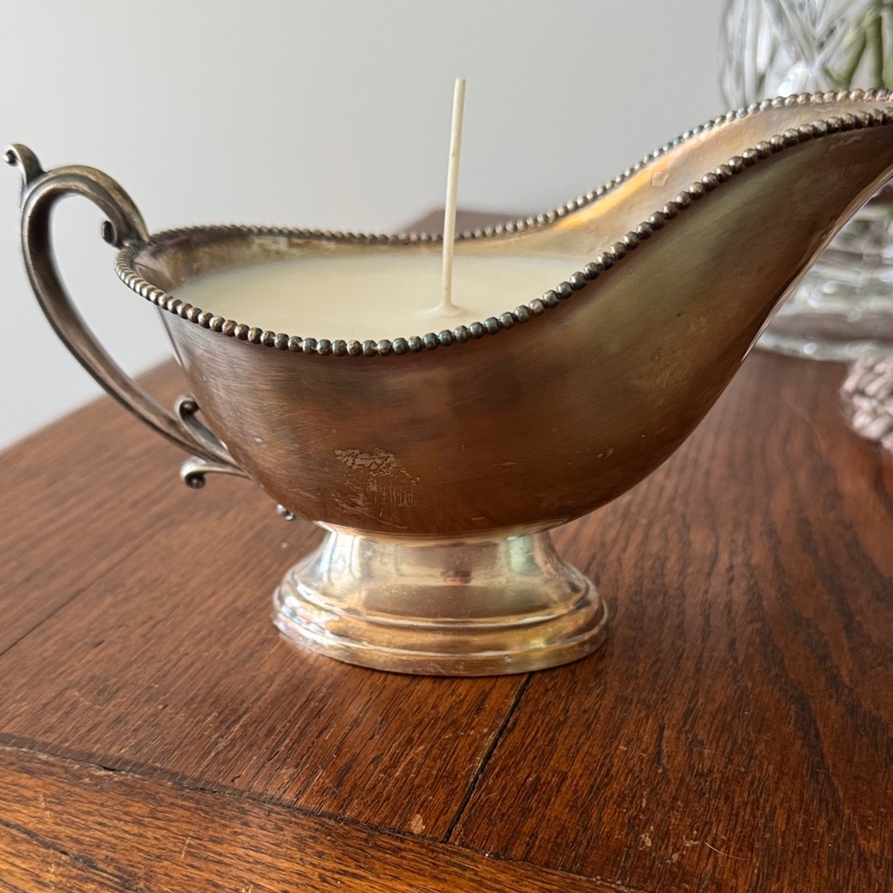 Elegant Silver Cream Candle